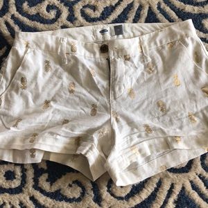 Old navy pineapple summer shorts